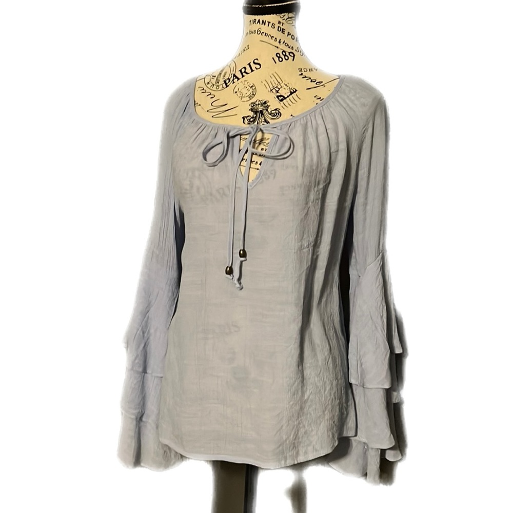 Entro lightweight Flowy Blouse